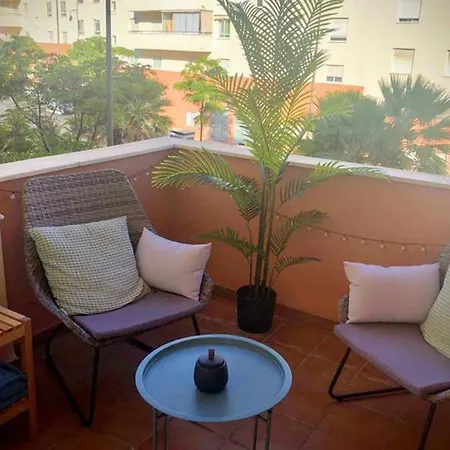 Appartement El Pescadito. Con Piscina In Costa Del Sol *